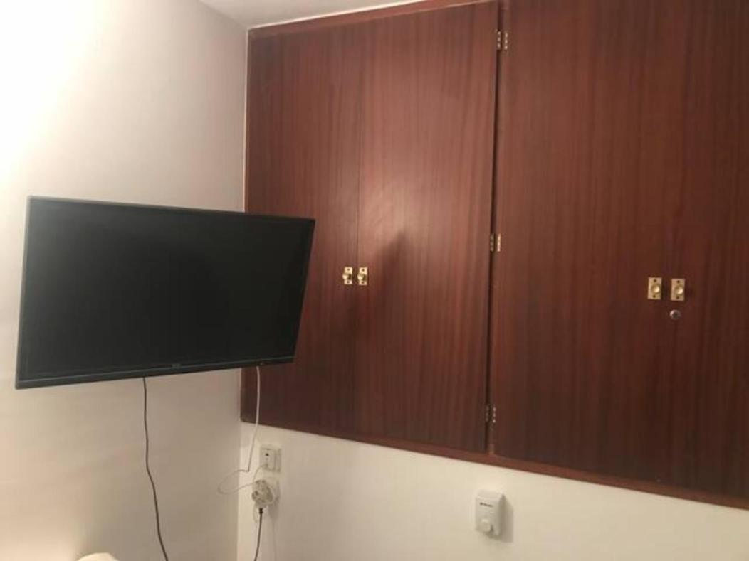 Apartamento Centrico Y Con Piscina A 5 Min. Playa Салоу Экстерьер фото